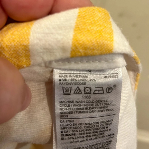 Old Navy Linen Blend Everyday Shorts size 10 - Picture 5 of 6